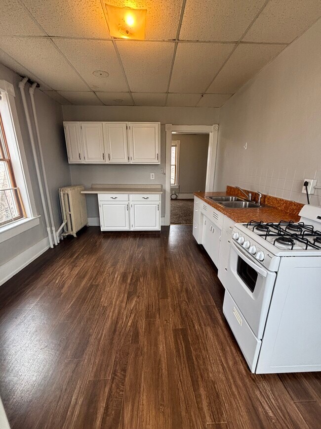 Foto del edificio - 306 E Houghton Ave