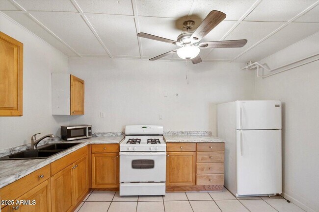 Foto del edificio - 126 N 10th Ave