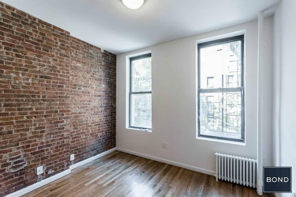 Foto principal - 244 West 22nd Street
