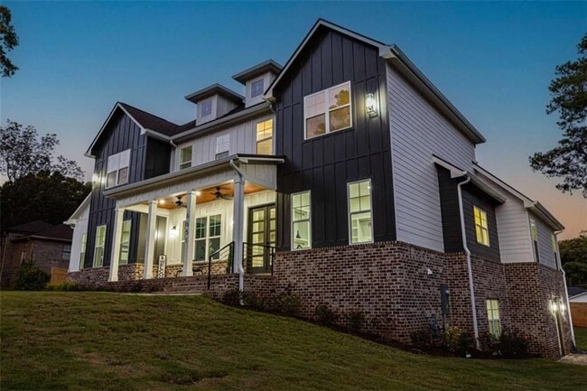 Building Photo - 6651 Malvin Dr