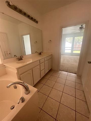 Foto del edificio - 6344 Ferncreek Ln