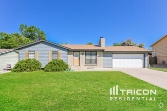 Building Photo - 2200 S Mobile Way