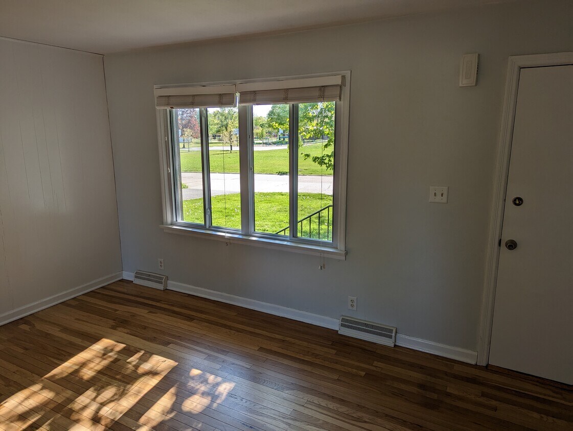 Foto principal - 901 E Mumford Dr