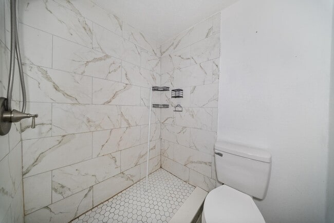 Building Photo - 16302 Summer Wind Dr