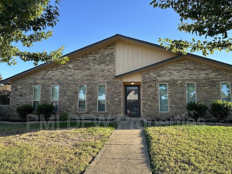 2120 Blossom Ln, Richardson, TX 75081 House Rental in Richardson, TX