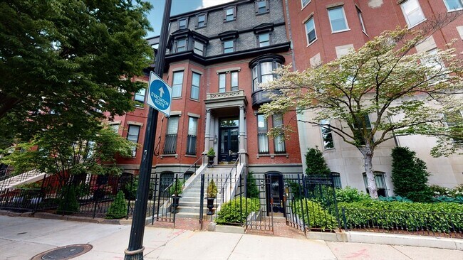 Foto del edificio - 290 Beacon St