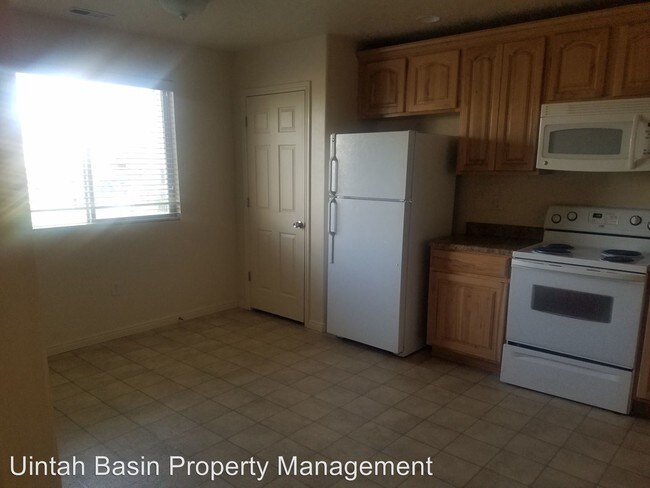 Building Photo - 572 N 50 E
