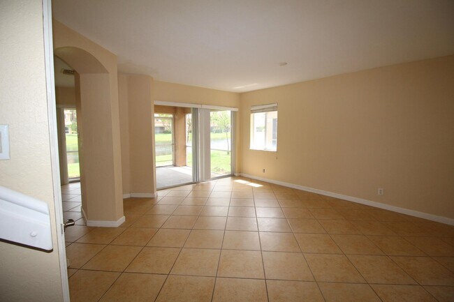 Foto del edificio - 6602 Sandy Bank Ter