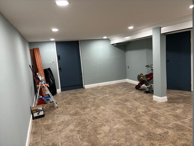 Foto del edificio - 114-01 Francis Lewis Blvd