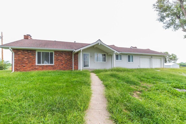 Foto del edificio - 15303 Cameron Rd