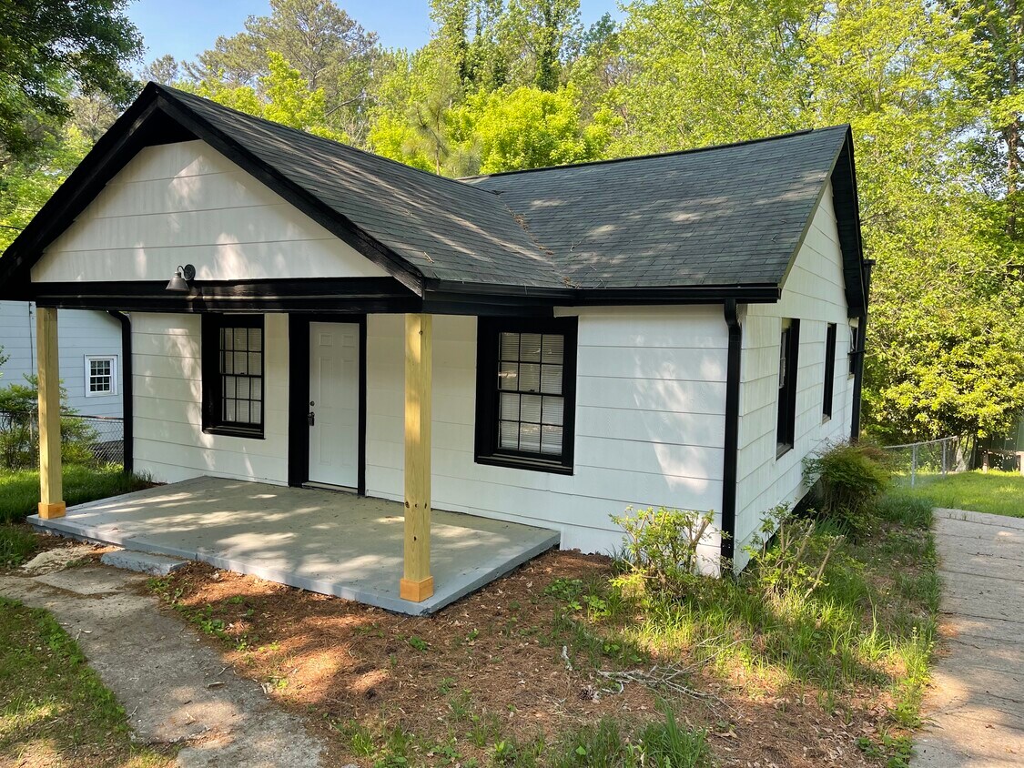 Primary Photo - 790 Valley Brook Rd