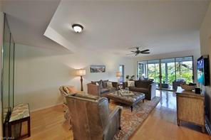 Foto del edificio - 27030 Lake Harbor Ct