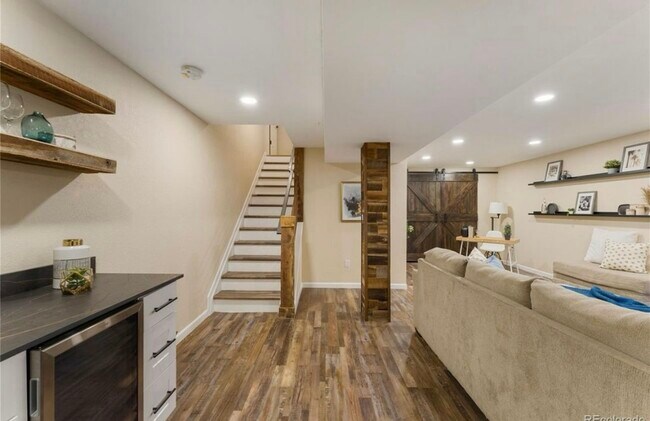 Foto del edificio - 5555 E Briarwood Ave