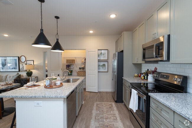 Interior Photo - The Summit Hendersonville