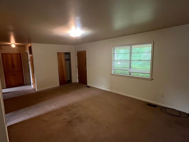 Foto del edificio - 105 Ave 3 NW