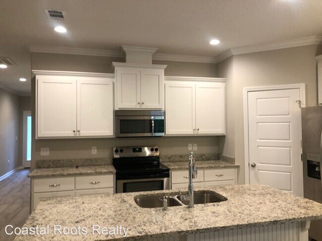 Building Photo - 3 br, 2 bath House - 122 Gary Cir L 17A RY...