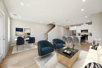 Building Photo - 8664 Easthaven Blvd