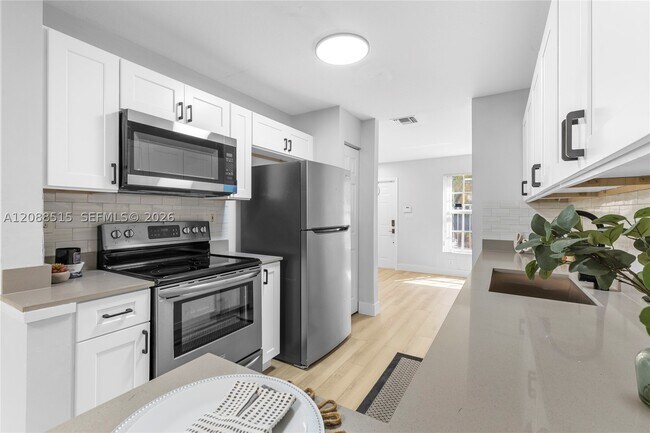 Building Photo - 2256 NW 170th Ave