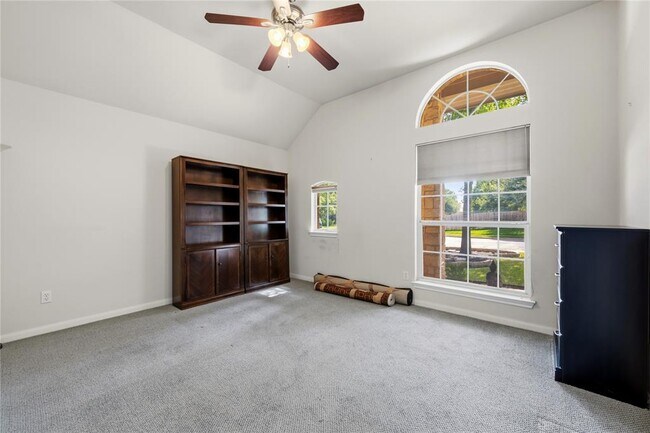 Foto del edificio - 3013 Covington Pl