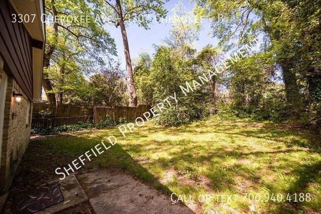 Building Photo - Beautiful home available today!