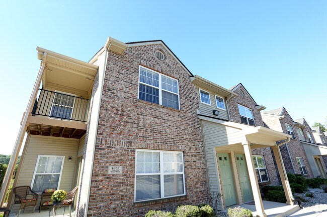 Foto del edificio - Pinebrook & Library Park Apartments