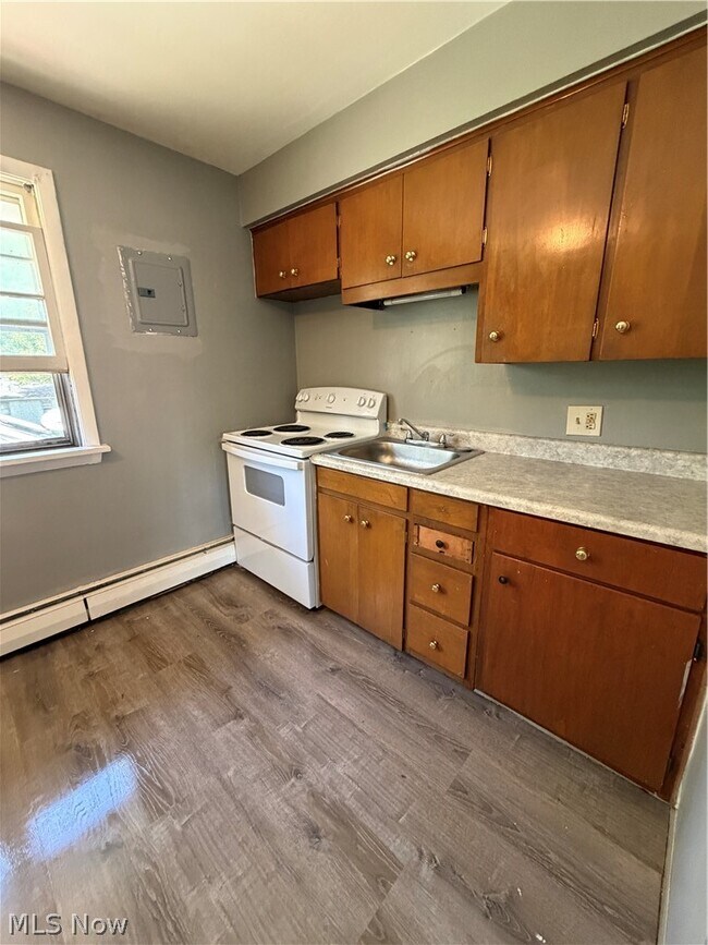 Foto del edificio - 3055 Hadley Ave