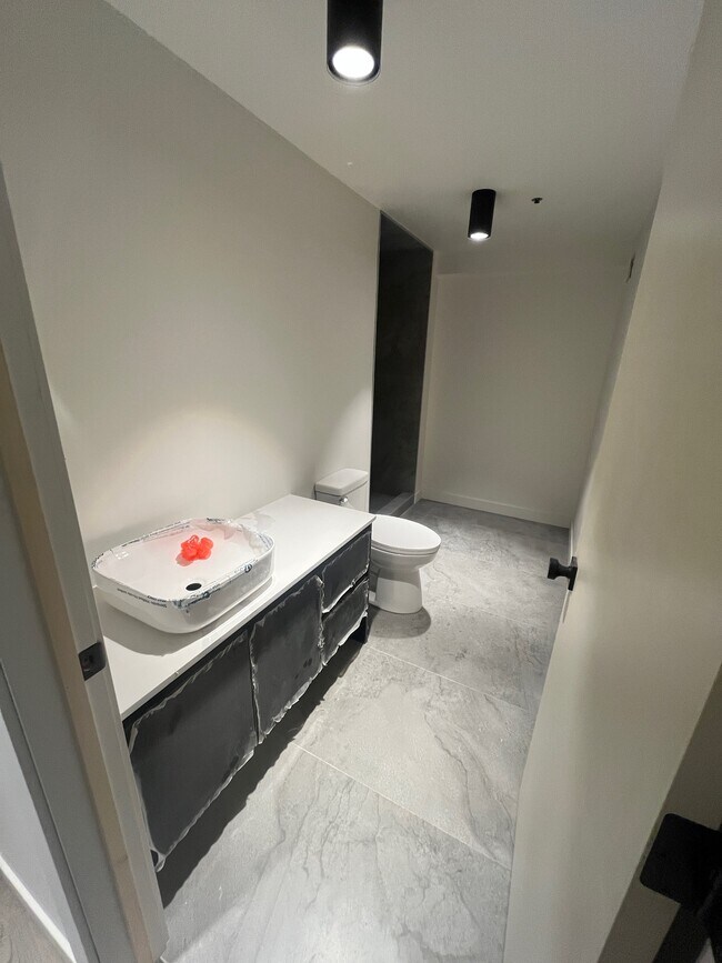 Photo du bâtiment - 238 Wellington Crescent