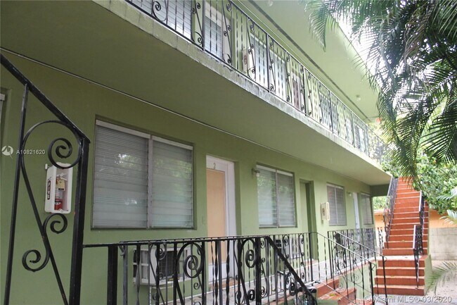 Foto del edificio - 1565 SW 6th St