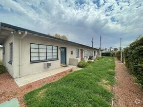 Building Photo - 205 E Imperial Ave