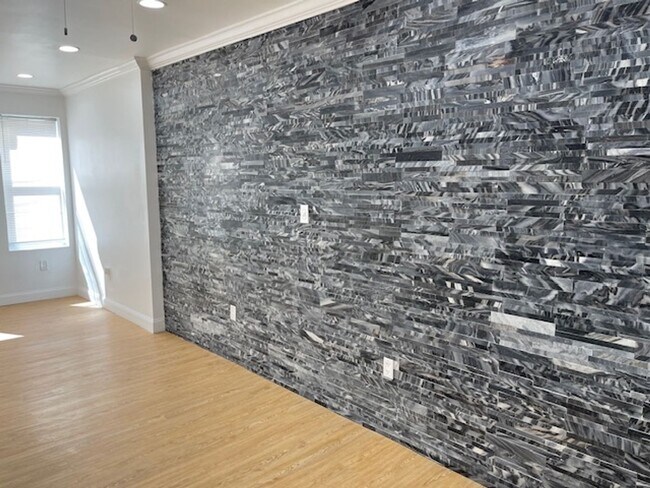 Foto del edificio - Stylish 2-Bedroom Home with Luxury Finishe...