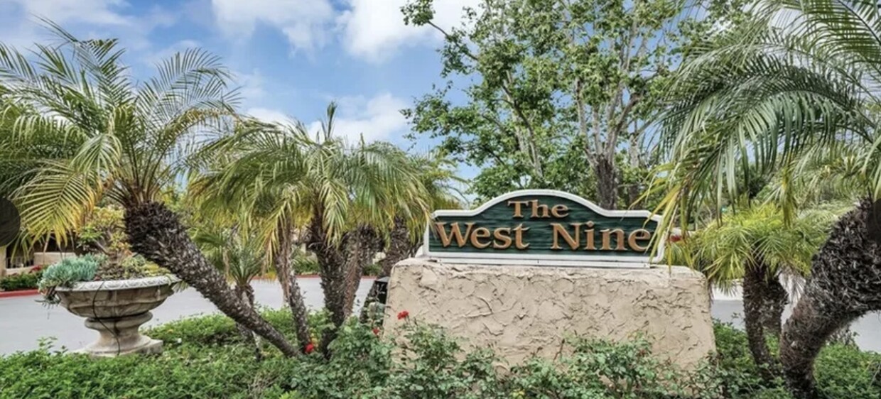 Primary Photo - 31504 W Nine Dr