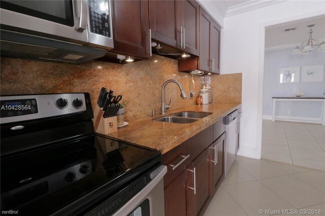 Foto del edificio - 1711 N 16th Ct