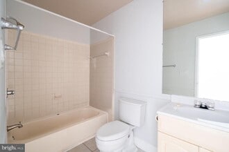Building Photo - 9570 Hagel Cir