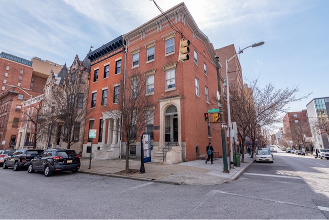 Building Photo - 115 W Monument St