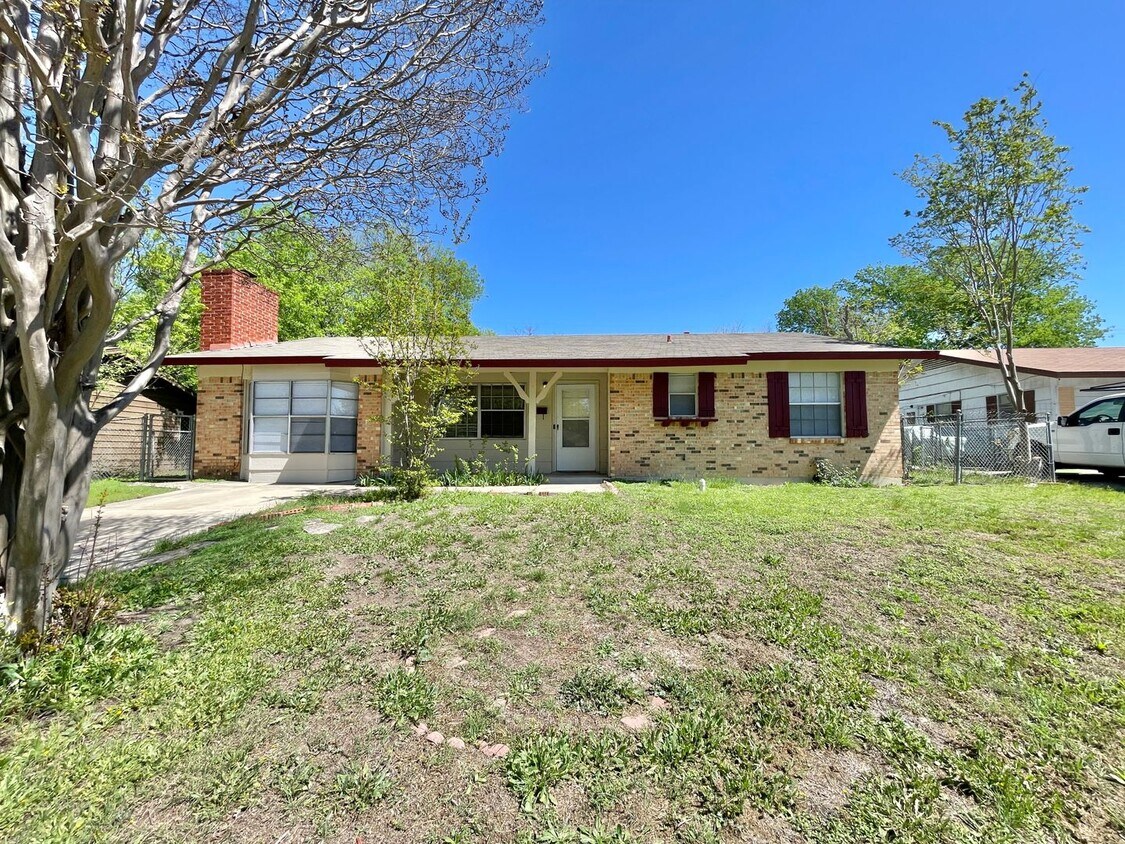 Viewable Now! Small Dogs Accepted! House Rental in Killeen, TX