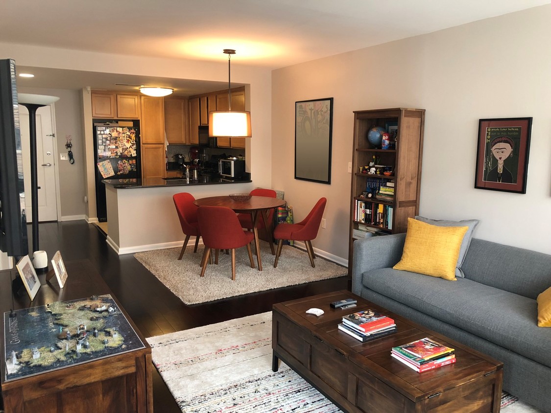 Open Floor - 355 I St SW