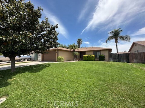 Foto principal - 26251 Lazy Creek Rd