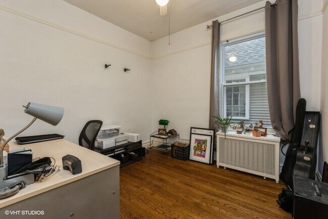Foto del edificio - 4526 N Whipple St