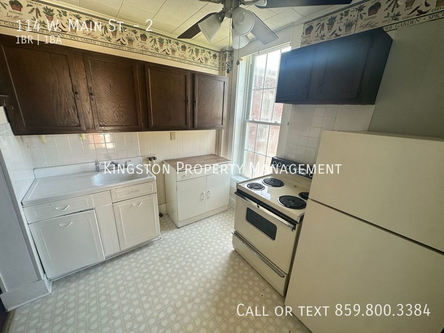 114 W Main St Unit 2, Carlisle, KY 40311 Room for Rent in Carlisle