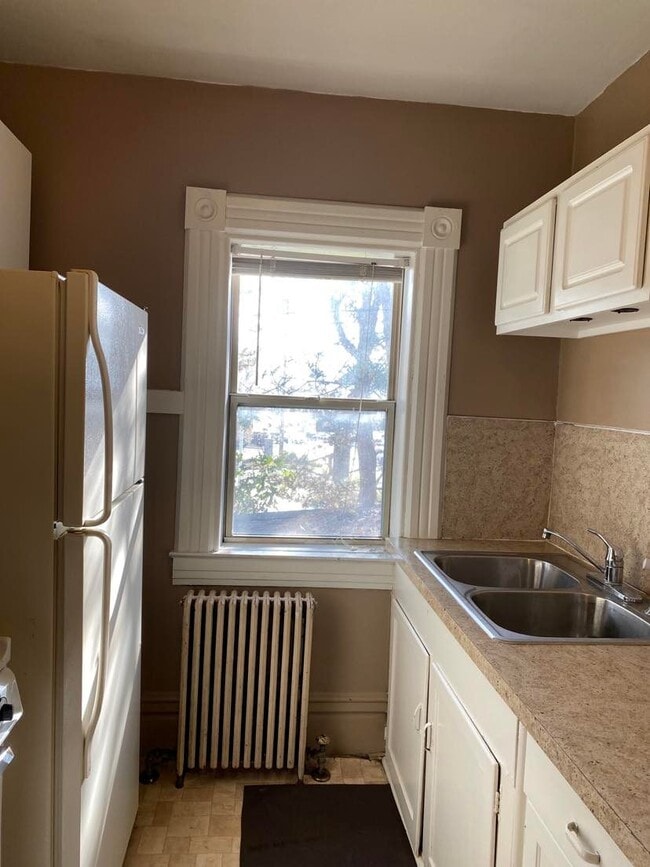 220 N Dexter St Unit 220.5, Ionia, MI 48846 Apartments in Ionia, MI