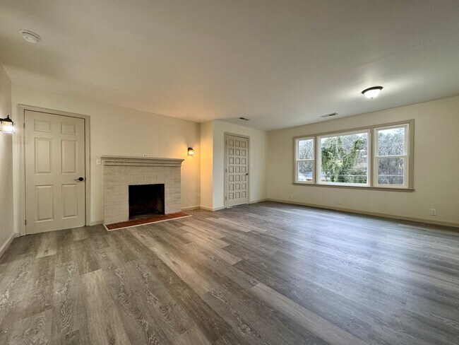 Foto del edificio - 1820 Tunnel Blvd