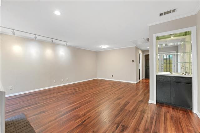 Building Photo - 4409 Travis St