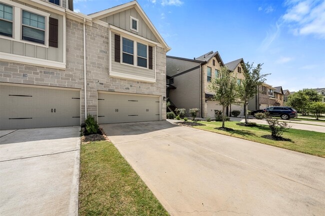 Building Photo - 5203 Pr Ter Ln