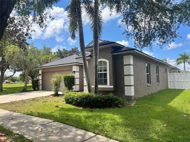 Building Photo - 12835 Standbridge Dr