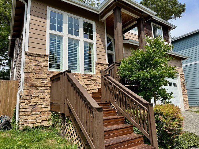 Foto del edificio - Charming 6 beds 2.5 bath house in Bothell!