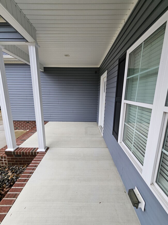 Foto del edificio - 104 Pioneer Trails Dr