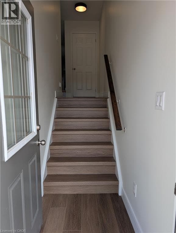 Building Photo - 931 Glasgow St