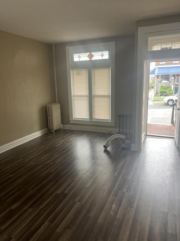 Photo - 2200 Baker St House