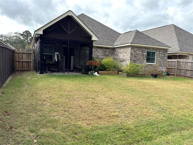 Building Photo - 8919 Braxton Ln