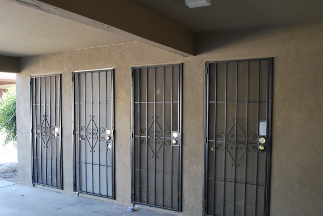 Parking area storage - 600 Jefferson St